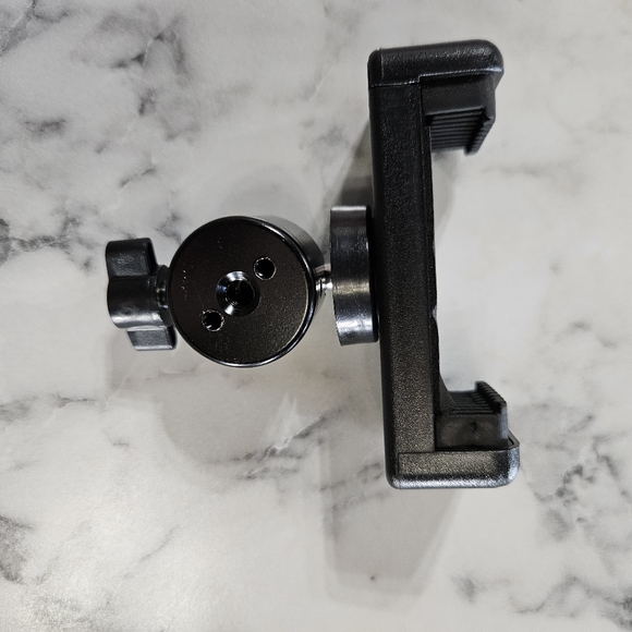 New in box AMZ 18" Ring Light - Picture 3 of 9